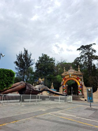Photo for Tepotzotlan, State of Mexico, Mexico - Jul 12 2023: Giant sculpture of the Lord of the Niche, 15 meters high, is already in this municipality and will be placed on the Tres Cabezas hill, in the Sierra - Royalty Free Image