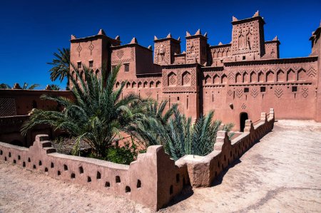 Blick auf das historische Gebäude der Kasbah Amridil in Skoura, Marokko
