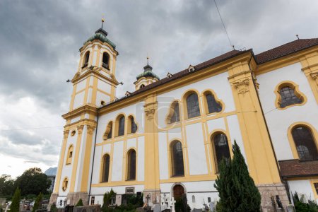 Foto de Wilten Basilica, una iglesia católica en el distrito Wilten de Innsbruck, Austria - Imagen libre de derechos