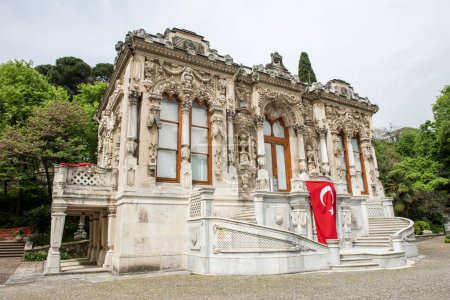 Kiosque de cérémonie des pavillons Ihlamur. Besiktas, Istanbul, Turquie. Il a été construit à l'époque ottomane, est ouvert aux visiteurs comme musée aujourd'hui
.
