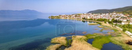 Lago Iznik en Bursa, Turquía. Iznik es una hermosa ciudad de Bursa City. Disparo de dron.