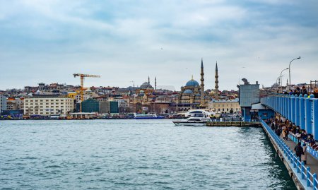 Téléchargez les photos : Istanbul, Turquie - 18 février 2024 : Istanbul City in Turkey. Beau paysage de bosphore d'Istanbul. - en image libre de droit