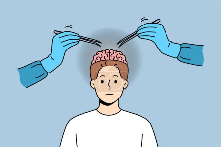Operación neuroquirúrgica en el cerebro del hombre mirando a la cámara, de pie cerca de dos médicos manos con pinzas. Investigación neuroquirúrgica y búsqueda de la posibilidad de mejorar las neuronas humanas