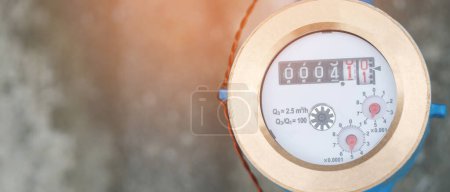 Water meters are used to record the amount of water consumption. using a gear and wheel system The numeral display has been completely sealed. Protection against water and dirt from the outside