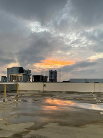 Foto de Puesta de sol en la parte superior de un aparcamiento en Fort Lauderdale - Imagen libre de derechos