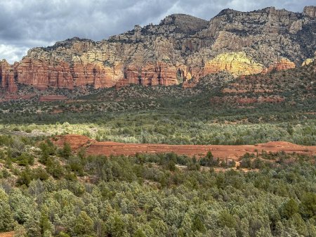 Foto de Rocas rojas del desierto en Sedona, Arizona - Imagen libre de derechos
