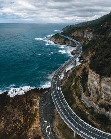 Vista aérea del puente del acantilado del mar, Wollongong, Illawarra, Nueva Gales del Sur.