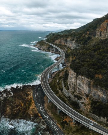 Vista aérea del puente del acantilado del mar, Wollongong, Illawarra, Nueva Gales del Sur.