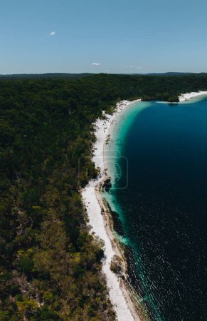 Foto de Drone aéreo disparó Lake McKenzie, Fraser Island también llamado kgari, Queensland QLD, Australia - Imagen libre de derechos