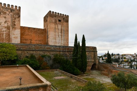 Foto de Detalles intrincados del Palacio de la Alhambra de Granada, España. - Imagen libre de derechos