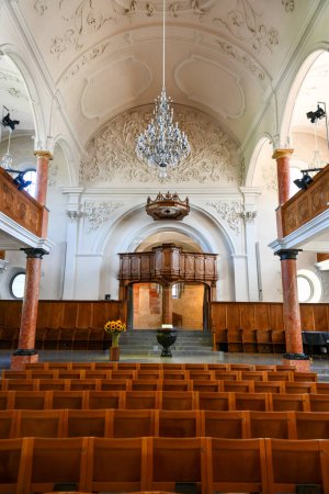 Foto de Zurich, Suiza - 12 / 08 / 2022: Iglesia de San Pedro en Zurich, Suiza - Imagen libre de derechos