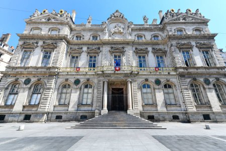 Téléchargez les photos : Hôtel de Ville de Lyon, France. L'hôtel de ville de Lyon, en France, et l'un des plus grands bâtiments historiques de la ville. - en image libre de droit