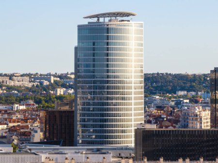 Téléchargez les photos : Le Tour Oxygène (Tour Oxygène en anglais) est un gratte-ciel qui s'élève à 28 niveaux dans le quartier de La Part-Dieu dans le 3ème arrondissement de Lyon, en France.. - en image libre de droit