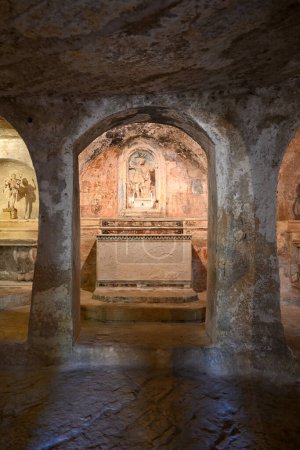 Les fresques de l'église rupestre de Santa Margherita et des habitations rupestres de Mottola, Tarente, Pouilles (Pouilles), Italie.