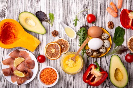 Fondo alimentario saludable- Ingredientes para una dieta saludable a base de plantas.
