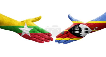 Foto de Apretón de manos entre Eswatini y Myanmar banderas pintadas en las manos, imagen transparente aislada. - Imagen libre de derechos