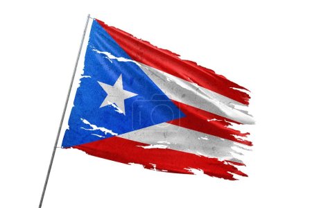 Téléchargez les photos : Porto Rico déchiré drapeau sur fond transparent. - en image libre de droit