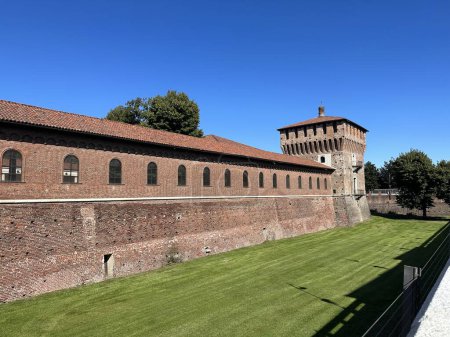 Téléchargez les photos : Laterale del Castello di Galliate in provincia di Novara nella regione Piemonte - en image libre de droit