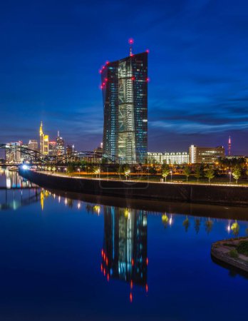 European Central Bank, ECB, at night in front of the illuminated skyline, Osthafenbrcke, Frankfurt am Main, Hesse, Germany, Europe 