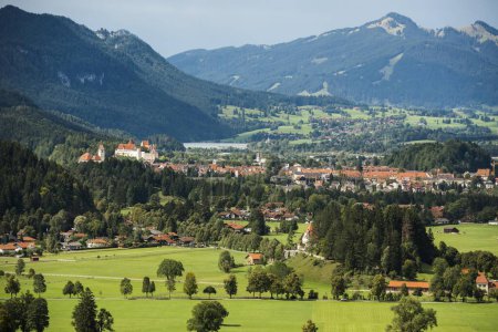 Füssen vor den Allgäuer Alpen, Schwangau, Allgäu, Oberbayern, Bayern, Deutschland, Europa 