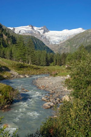 Glacial stream, Gschlbach in the Tauern Valley, behind it Schwarze Wand, Hohe Zaun and Grovenediger, Hohe Tauern National Park