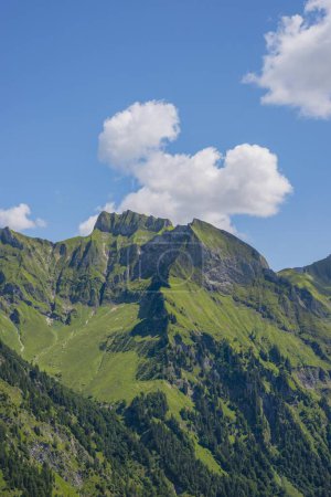 Vista desde Riefenkopf, 1748m hasta Schneck, 2268m, y Himmelhorn, 2111m, con Raedlergrat, Alpes Allgaeuer, Allgaeu, Baviera, Alemania, Europa