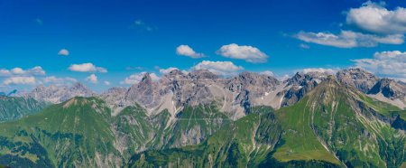 Bergpanorama vom Krumbacher Höhenweg zum Allgäuer Hauptkamm, Allgäu, Allgäuer Alpen, Bayern, Deutschland, Europa