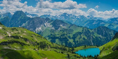 Mountain panorama with lake Seealpsee, left behind the Hoefats 2259m, Allgaeu Alps, Allgaeu, Bavaria, Germany, Europe