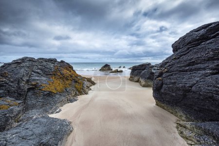 Rock with sandy beach in the bay of Sango Sands, Durness, Sutherland, Highlands, Scotland, United Kingdom, Europe