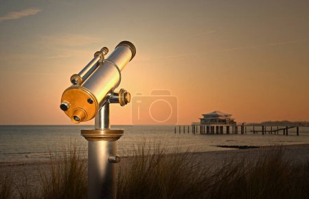 Telescopio en Timmendorfer Strand, Teehaus auf Seebrcke al amanecer, Mar Báltico, Schleswig-Holstein, Alemania, Europa 
