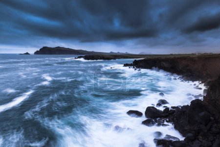 Atlantic Ocean, near Dunquin, Dingle Peninsula, County Kerry, Ireland, Europe