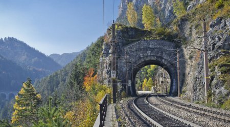 Krauseltunnel en la línea de ferrocarril Semmering, Breitenstein, Rax, Baja Austria, Austria, Europa