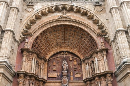 Cathedral La Seu, detailed view of the exterior facade, Palma de Majorca, Majorca, Balearic Islands, Spain, Europe