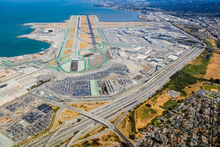 Téléchargez les photos : Aéroport International de San Francisco Vue Décollage - en image libre de droit