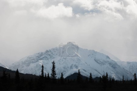 Foto de Cordillera de Alaska en invierno - Imagen libre de derechos