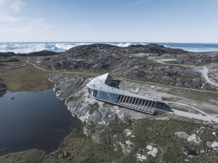 Téléchargez les photos : Ilulissat Isfjordscenter from aerial view - en image libre de droit