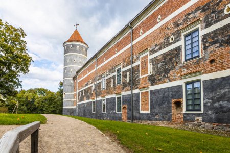 Téléchargez les photos : Château de Panemune - le plus beau bâtiment de la Renaissance en Lituanie. - en image libre de droit