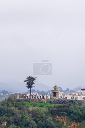 Foto de View of the ancient Catholic cemetery on a hill in Coimbra, Portugal - Imagen libre de derechos