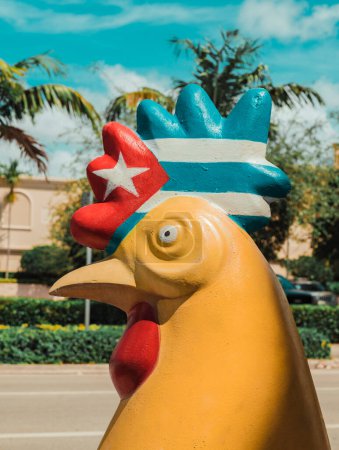 Foto de 8th street rooster represent cubans miami - Imagen libre de derechos