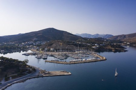 Foto de European marina harbour in Greece - Imagen libre de derechos