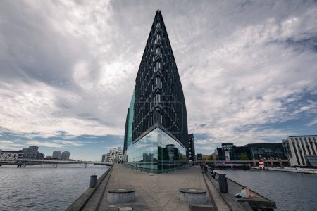 Téléchargez les photos : Waterfront Modern Building In Sydhavnen, Aller Holding A/S, Cope - en image libre de droit