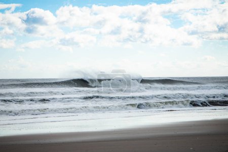 Téléchargez les photos : Surf d'hiver à Ocean City Maryland - en image libre de droit