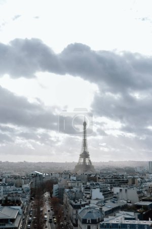Foto de Vista del horizonte de París con la Torre Eiffel - Imagen libre de derechos