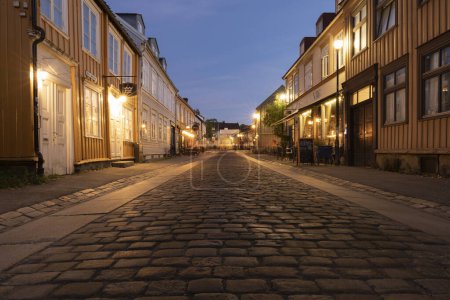 Téléchargez les photos : Pebble Stone Alley à Trondheim, Norvège - en image libre de droit