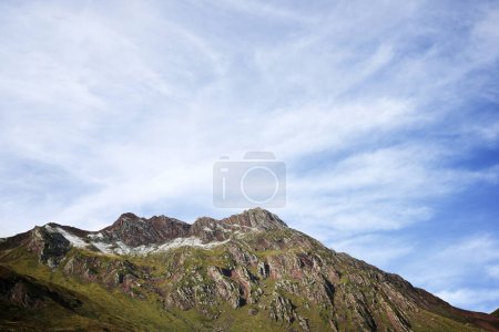 Téléchargez les photos : Les sommets de la vallée d'Aspe dans les Pyrénées - en image libre de droit