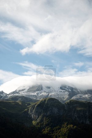Foto de Picos en el Valle de Canfranc en los Pirineos - Imagen libre de derechos