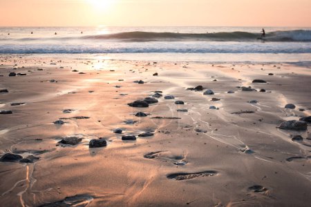 Téléchargez les photos : Coucher de soleil sur Cornish Beach - en image libre de droit