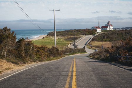 Driving from Nauset Light Beach to Coastguard Beach on Cape Cod