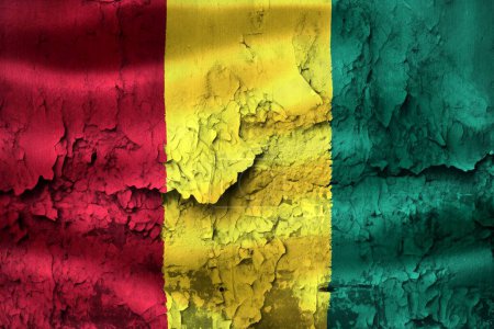 Téléchargez les photos : Drapeau de Guinée sur mur fissuré grunge - en image libre de droit