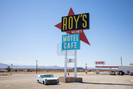 Foto de Amboy, Arizona, EE.UU. - 8 de septiembre - vista del Motel y Café Roys en Amboy - Imagen libre de derechos